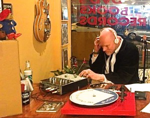 1011365_10151500769327957_1635044225_n